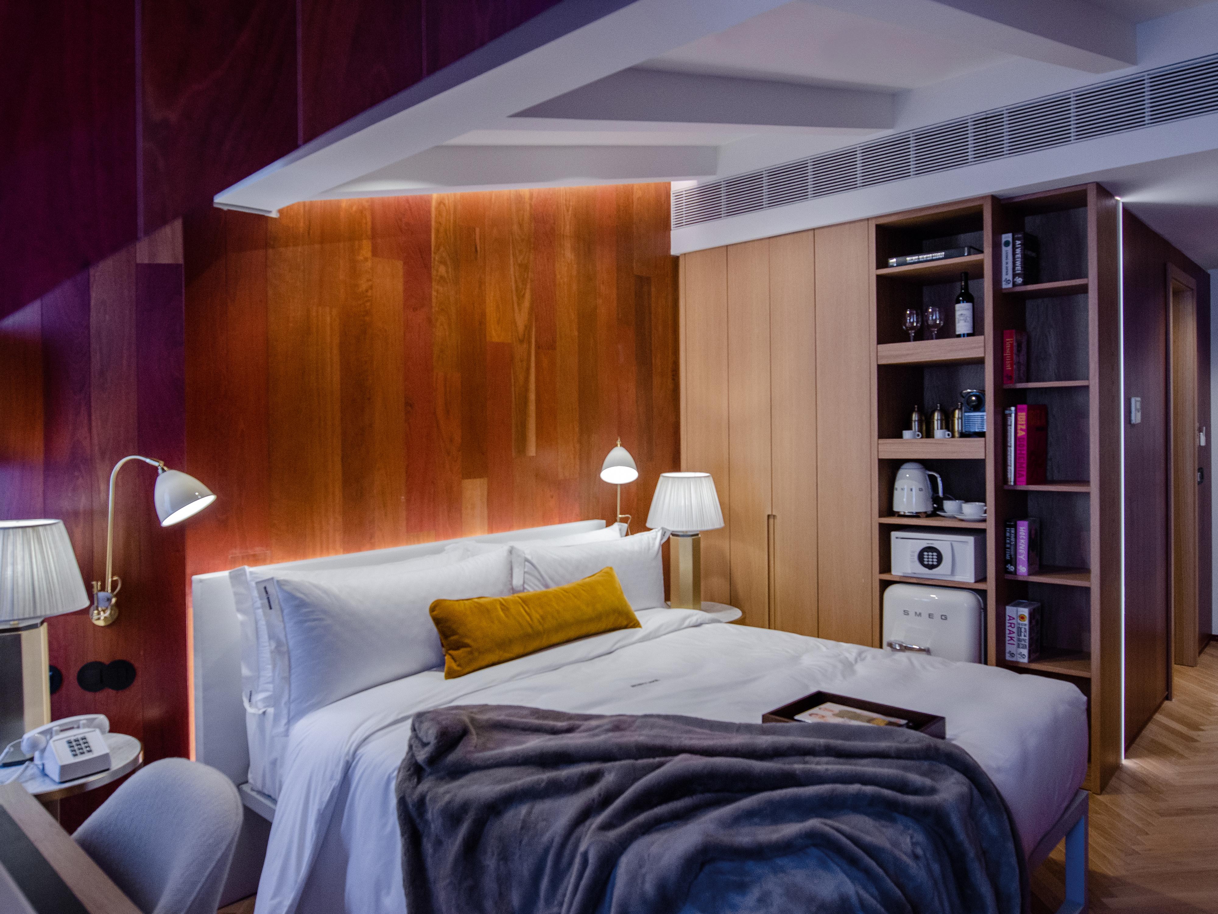 Browns Avenue Hotel Lisboa Kültér fotó A bedroom at the hotel