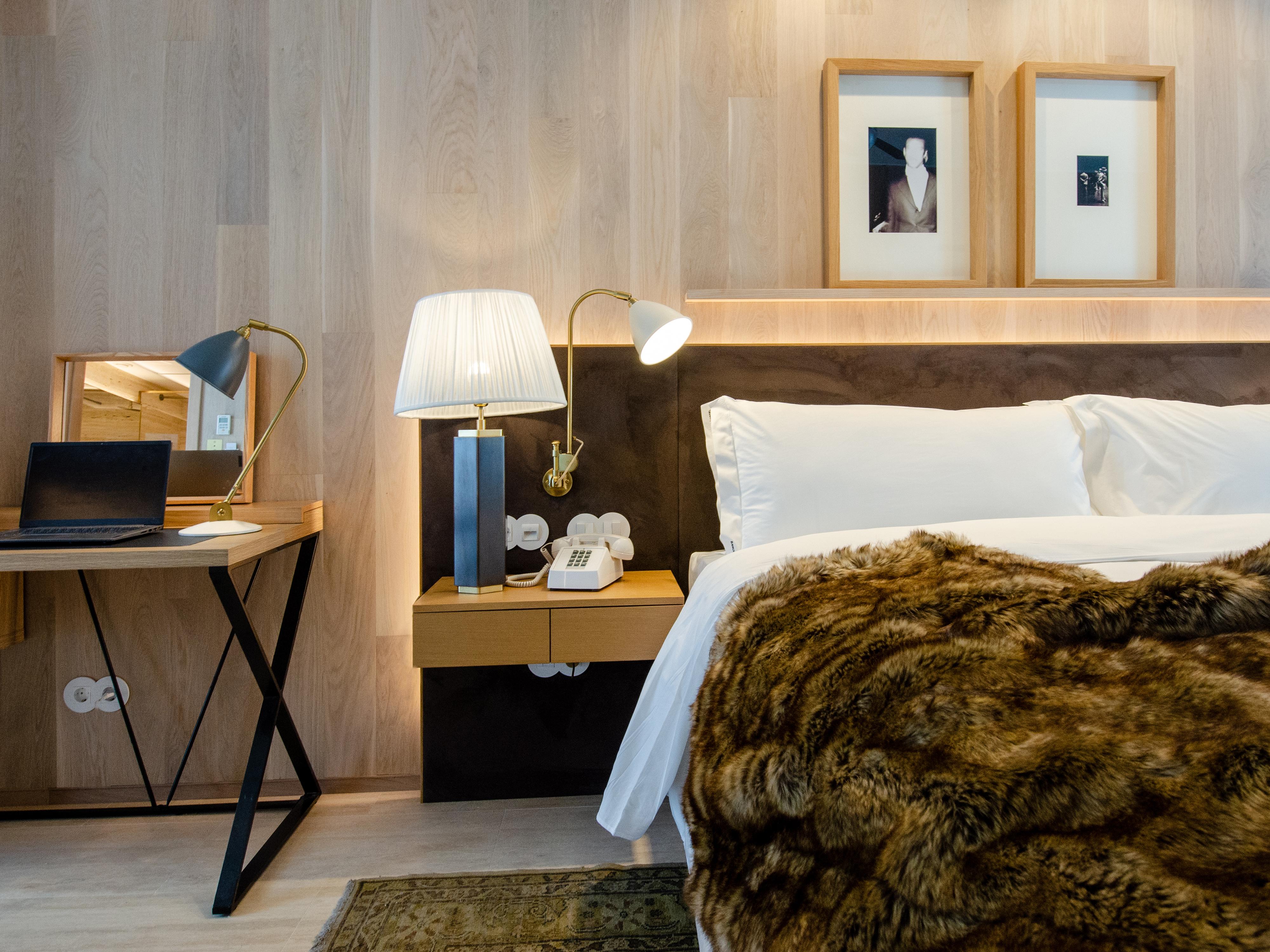 Browns Avenue Hotel Lisboa Kültér fotó A bedroom at the hotel